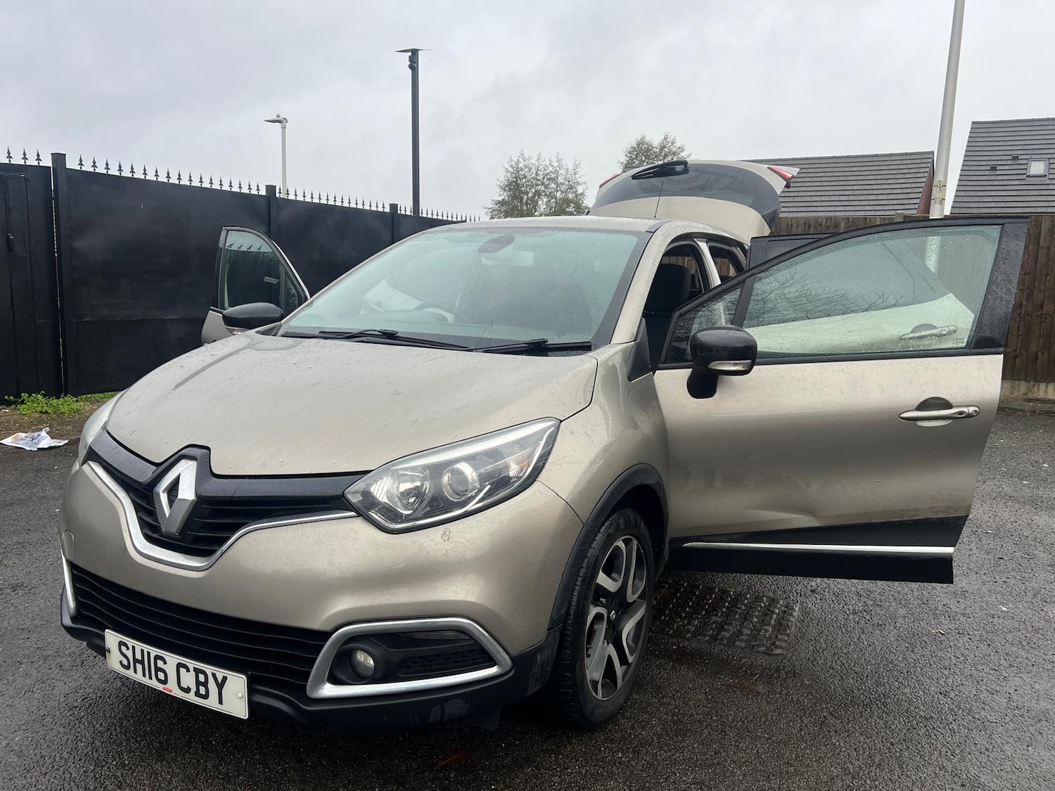 Used Renault Captur 2016 for sale - 76634349: Photo 20