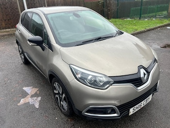 Used Renault Captur 2016 for sale - 76634349: Photo