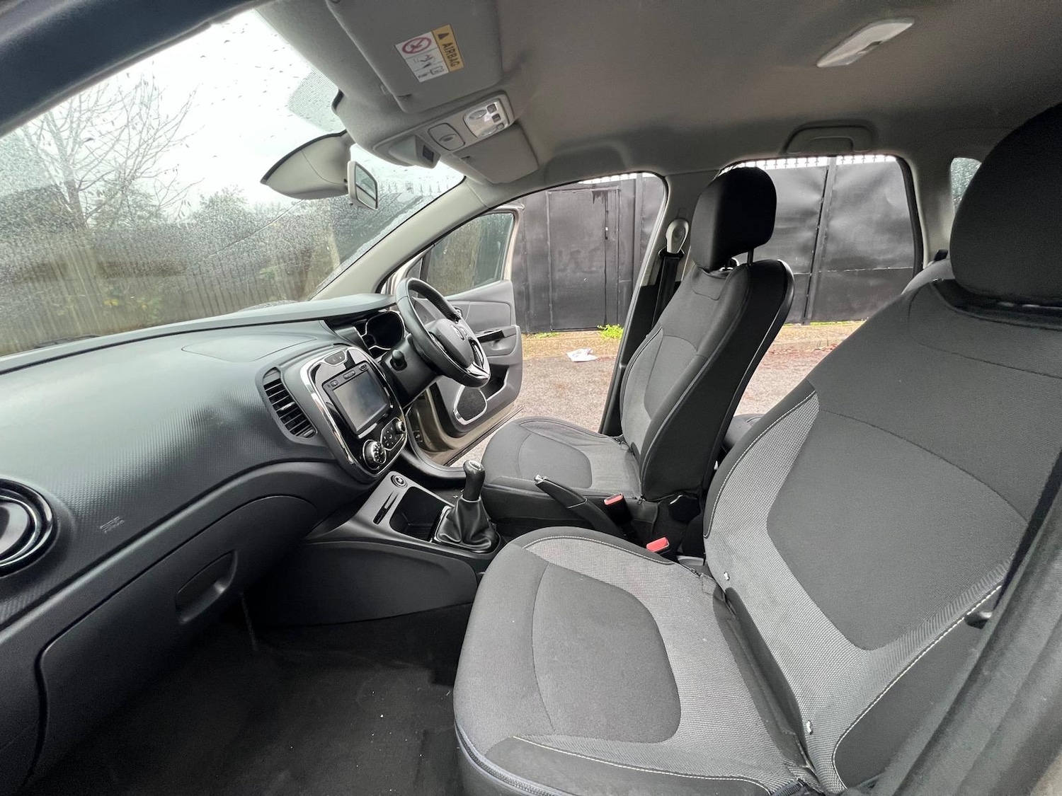 Used Renault Captur 2016 for sale - 76634349: Photo 30