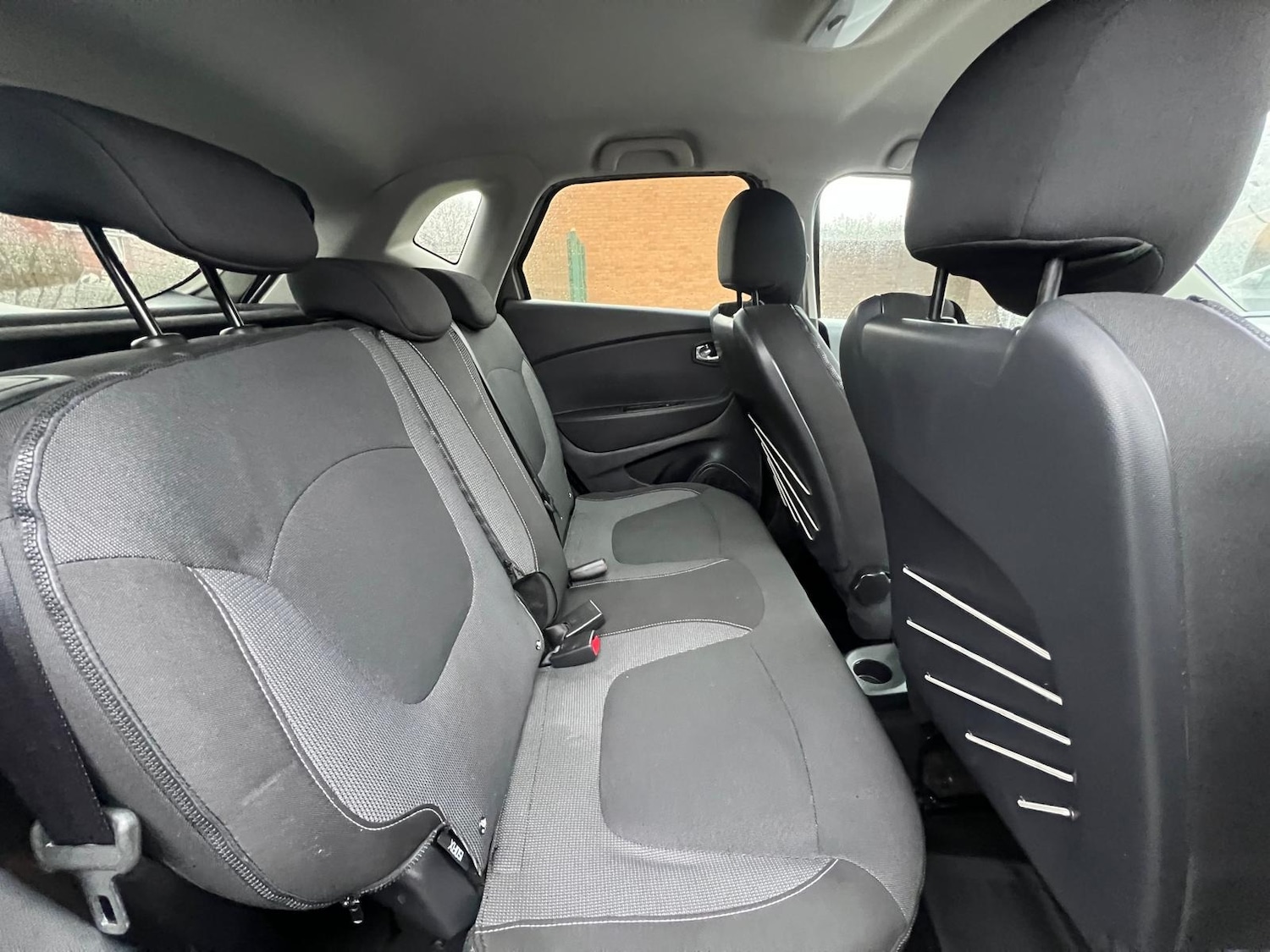 Used Renault Captur 2016 for sale - 76634349: Photo 36