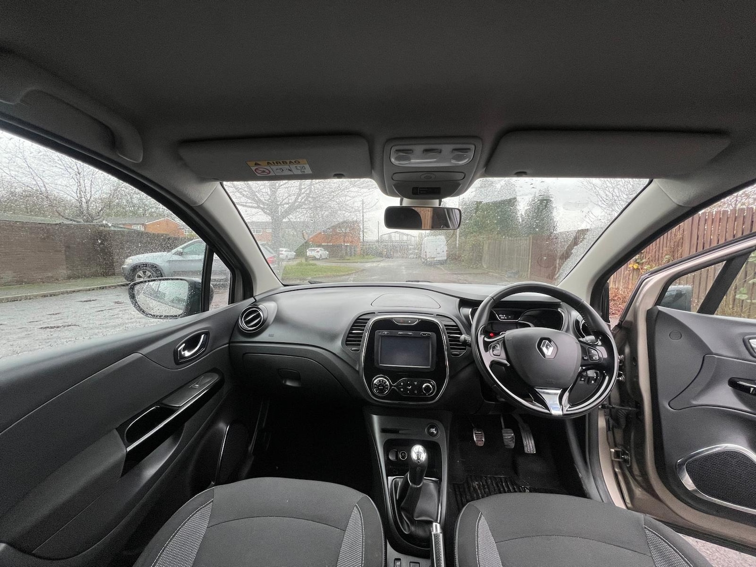 Used Renault Captur 2016 for sale - 76634349: Photo 37