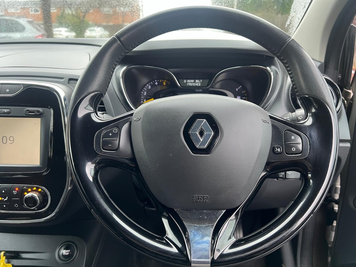 Used Renault Captur 2016 for sale - 76634349: Photo 40