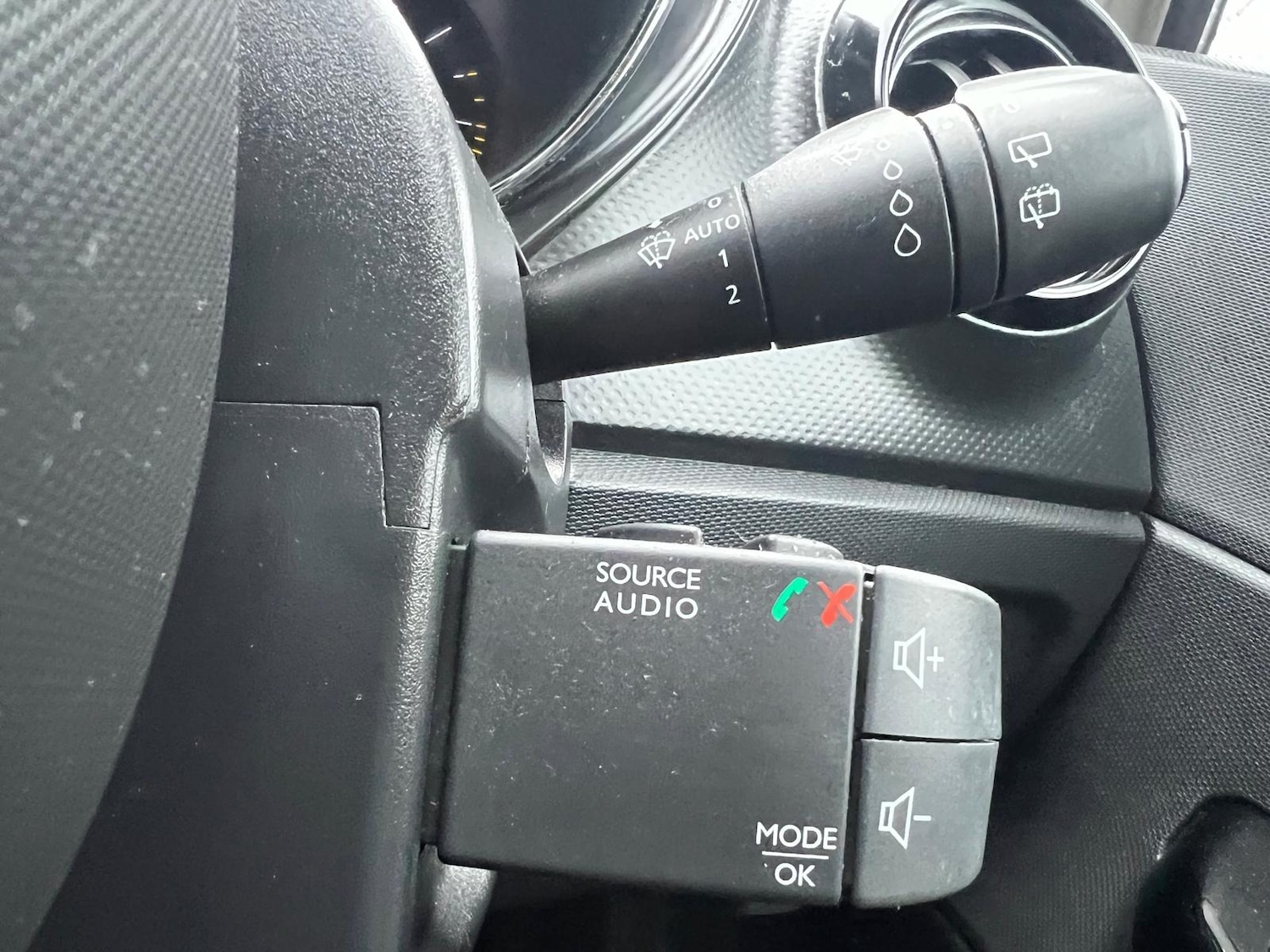 Used Renault Captur 2016 for sale - 76634349: Photo 46