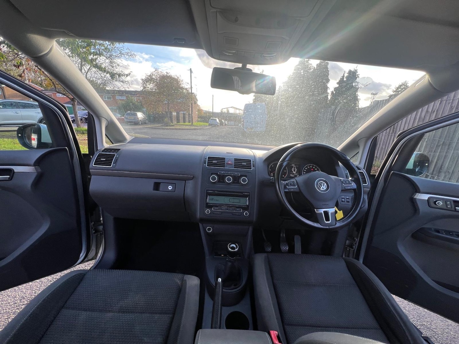 Used Volkswagen Touran 2011 for sale - 76176036: Photo 16