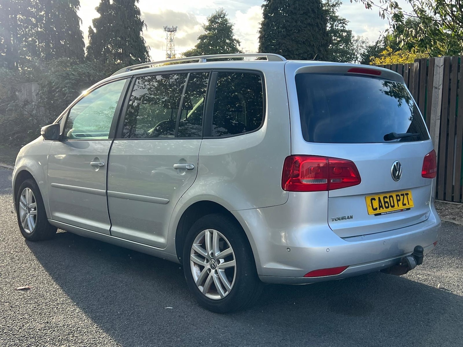 Used Volkswagen Touran 2011 for sale - 76176036: Photo 38