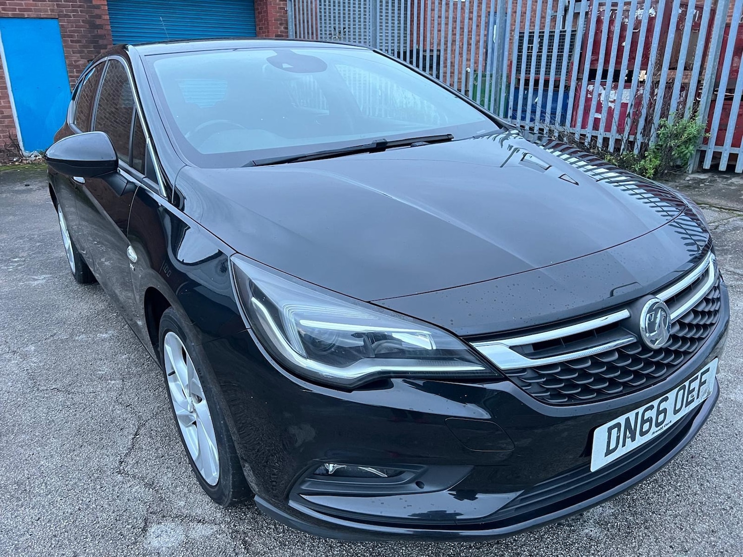 Used Vauxhall Astra 2016 for sale - 76772282: Photo 1