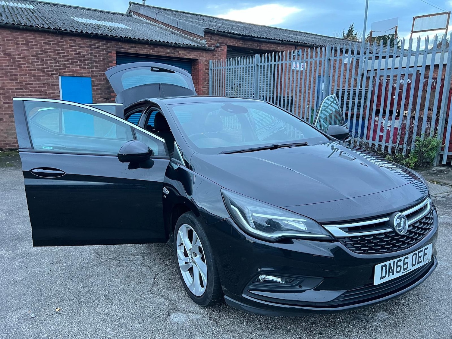 Used Vauxhall Astra 2016 for sale - 76772282: Photo 17