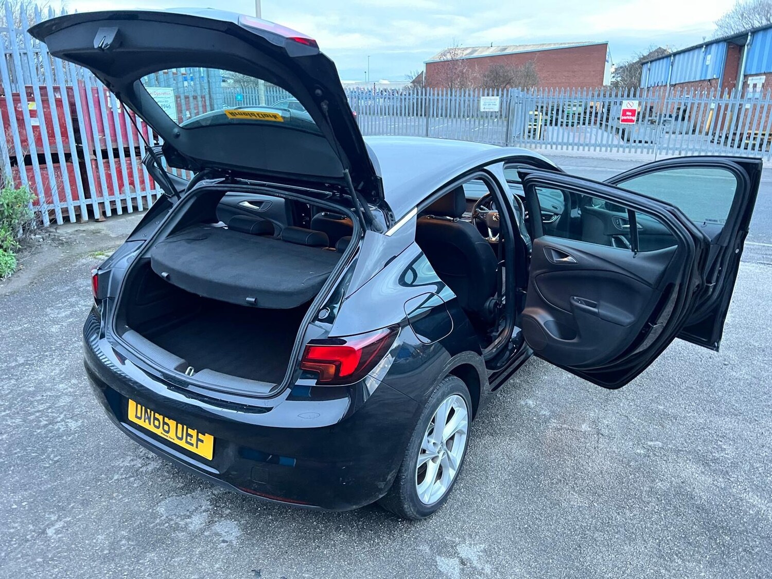 Used Vauxhall Astra 2016 for sale - 76772282: Photo 24