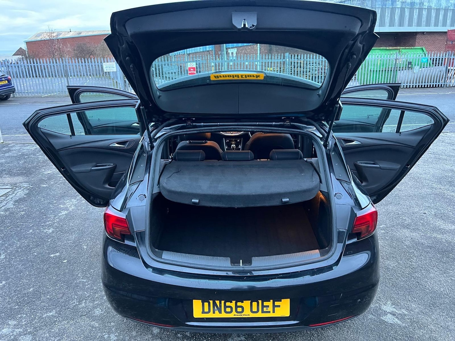 Used Vauxhall Astra 2016 for sale - 76772282: Photo 25