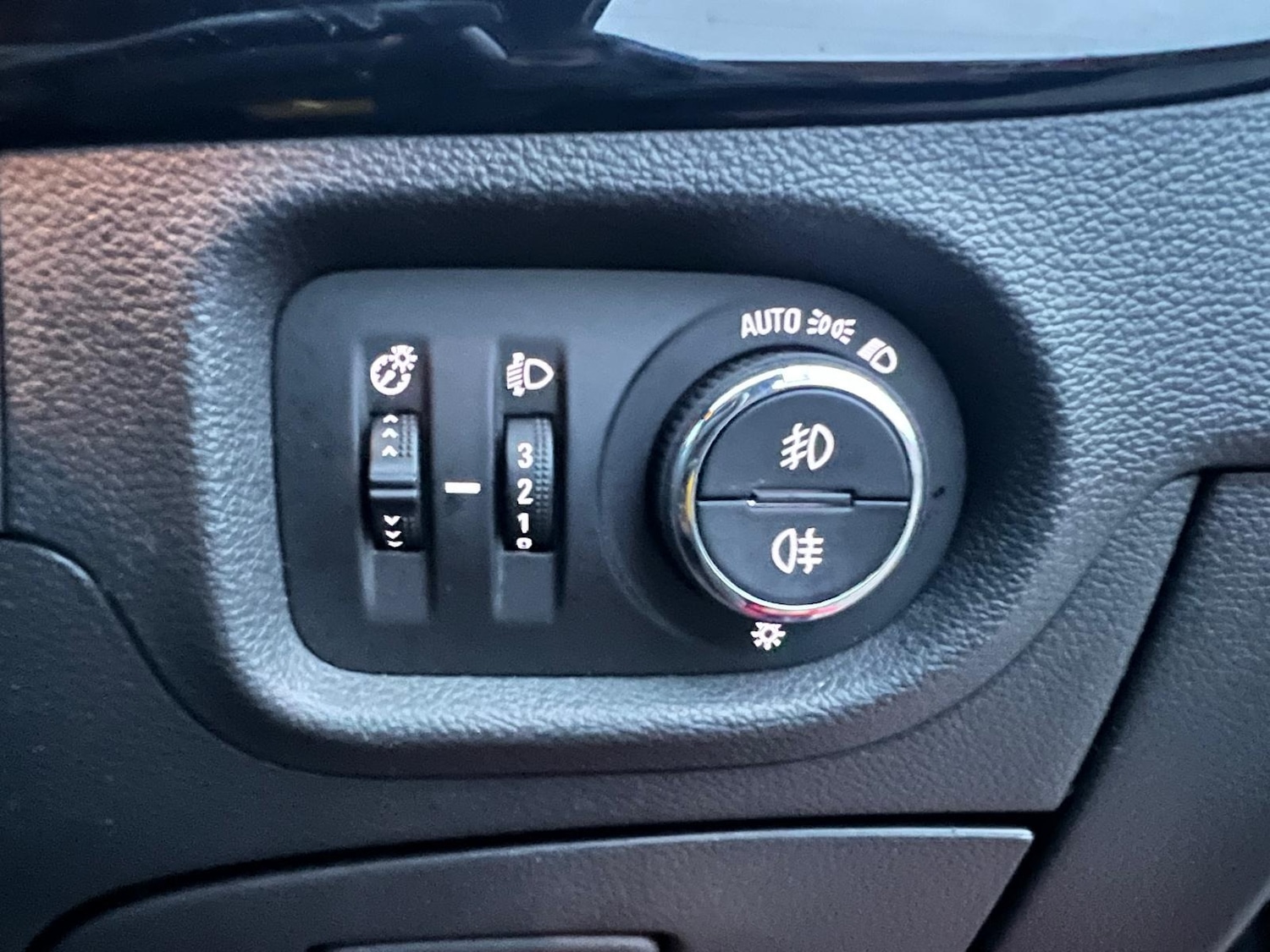 Used Vauxhall Astra 2016 for sale - 76772282: Photo 45