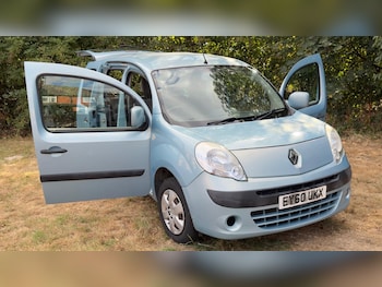 Used Renault Kangoo 2010 for sale - 79388900: Photo
