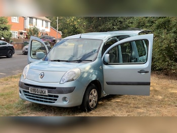 Used Renault Kangoo 2010 for sale - 79388900: Photo
