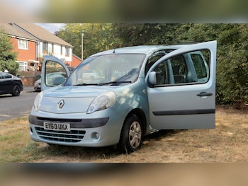 Used Renault Kangoo 2010 for sale - 79388900: Photo