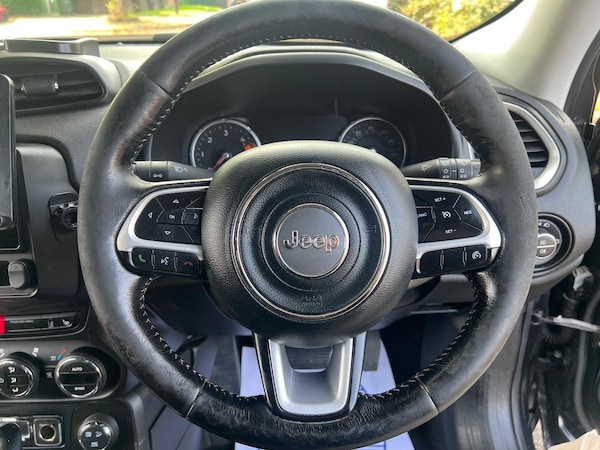 Used Jeep Renegade 2016 for sale - 76176037: Photo 30