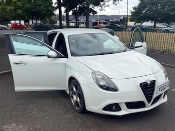 Used Alfa Romeo Giulietta 2010 for sale - 79349648: Photo