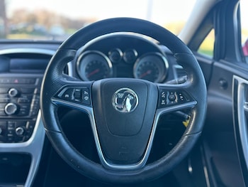 Used Vauxhall Astra GTC 2013 for sale - 76370415: Photo