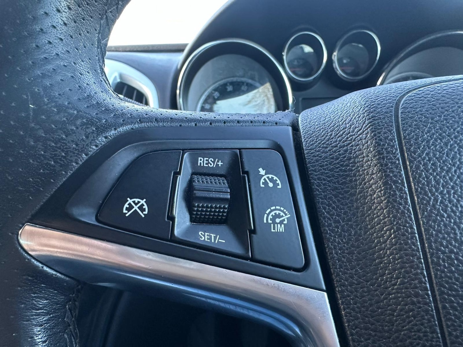 Used Vauxhall Astra GTC 2013 for sale - 76370415: Photo 9