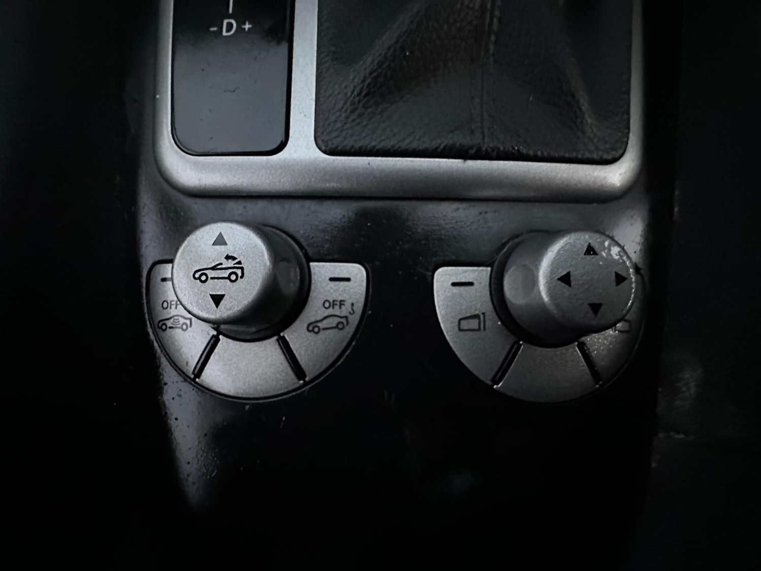 Used Mercedes-Benz SLK 2005 for sale - 77110072: Photo 37