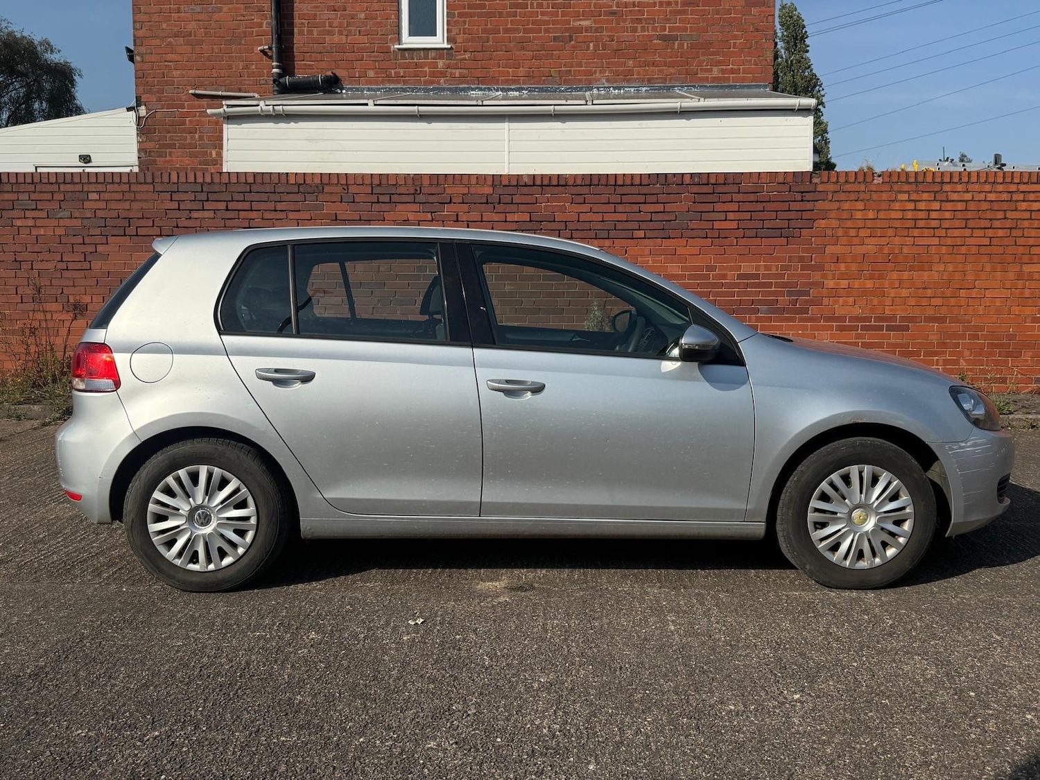Used Volkswagen Golf 2009 for sale - 76551735: Photo 2