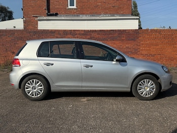 Used Volkswagen Golf 2009 for sale - 76551735: Photo