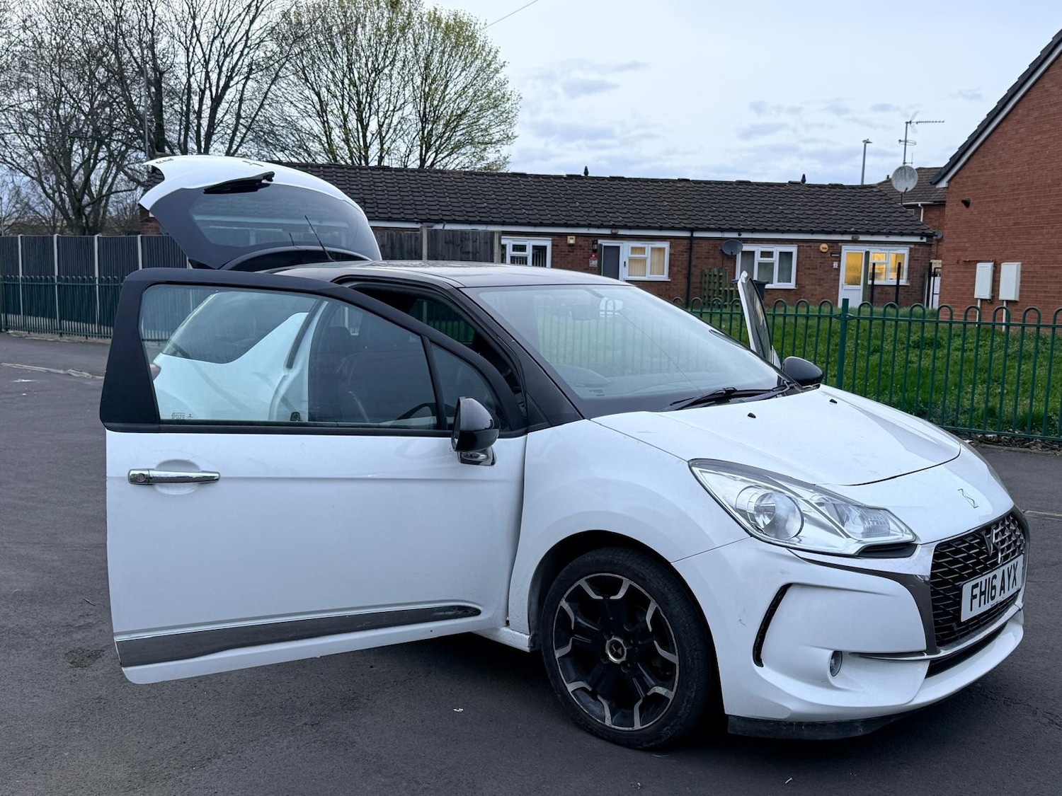 Used DS Automobiles DS 3 2016 for sale - 77254320: Photo 16