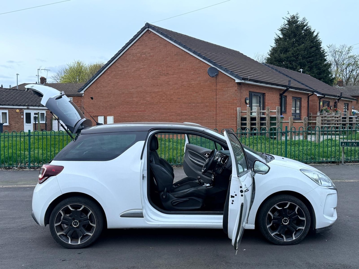 Used DS Automobiles DS 3 2016 for sale - 77254320: Photo 25