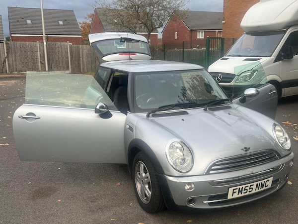 Used MINI Hatch 2005 for sale - 76240792: Photo 17