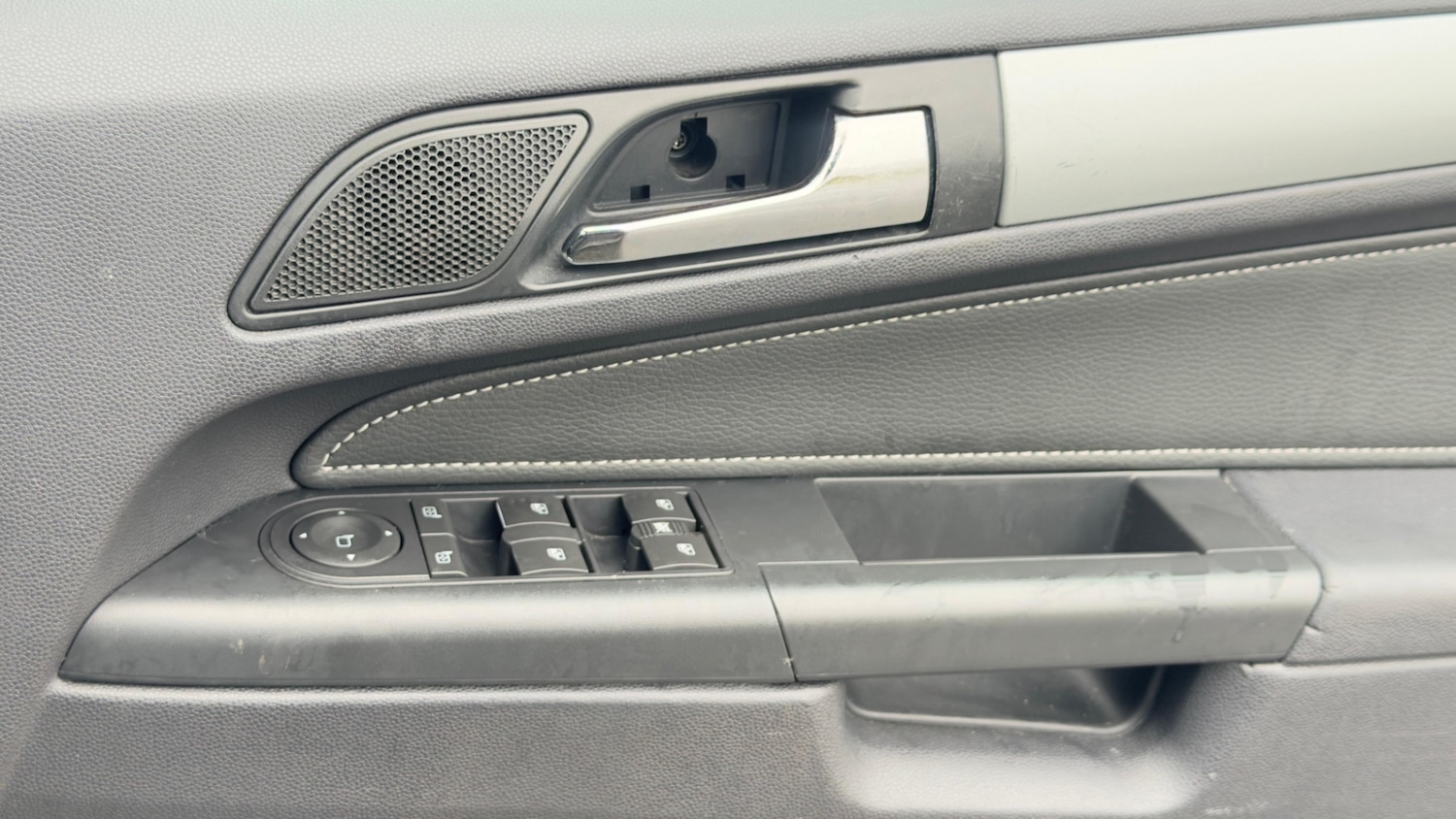 Used Vauxhall Zafira 2011 for sale - 78089074: Photo 17