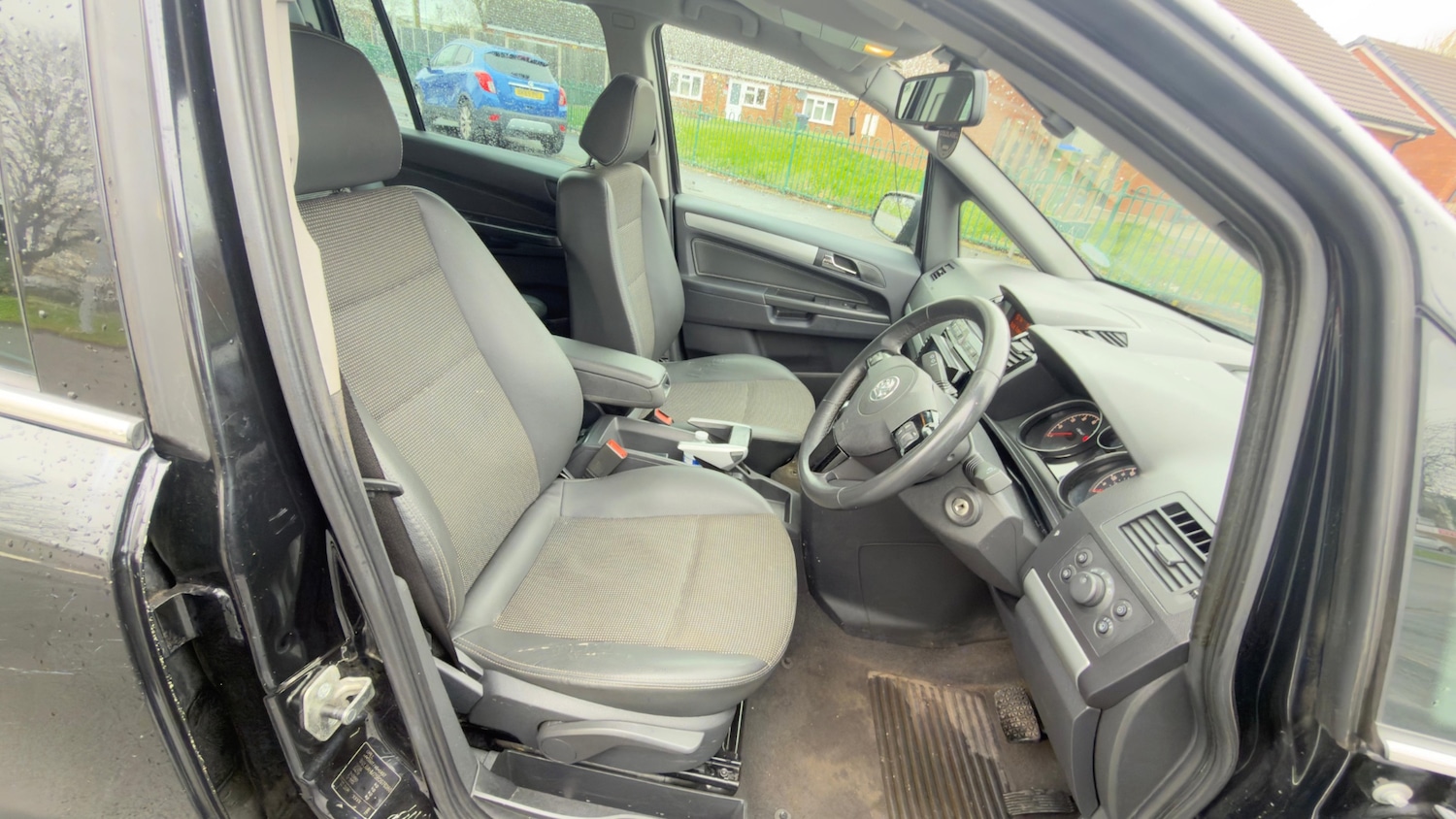 Used Vauxhall Zafira 2011 for sale - 78089074: Photo 28