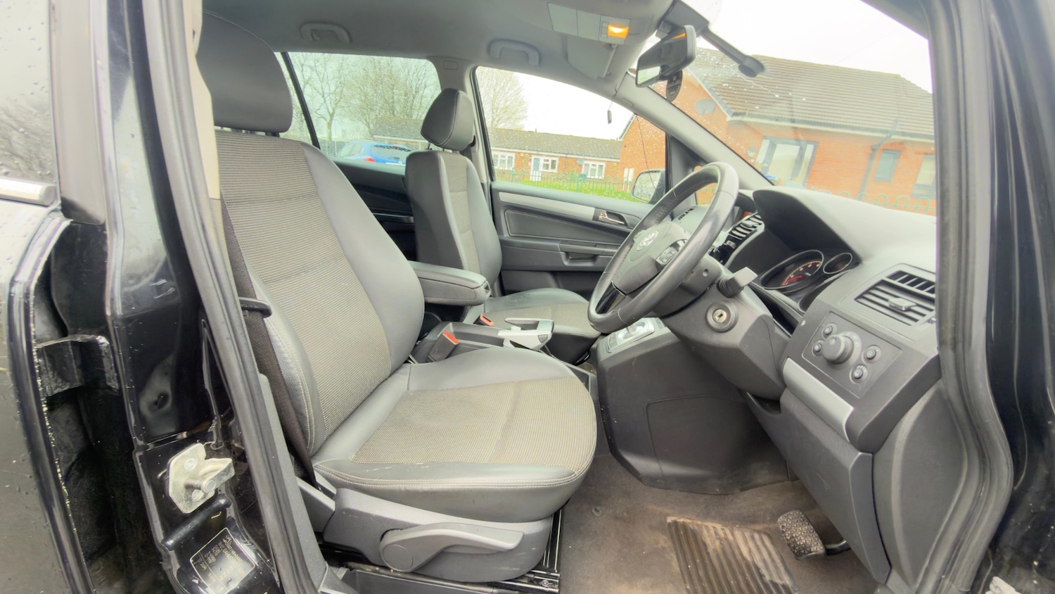 Used Vauxhall Zafira 2011 for sale - 78089074: Photo 29
