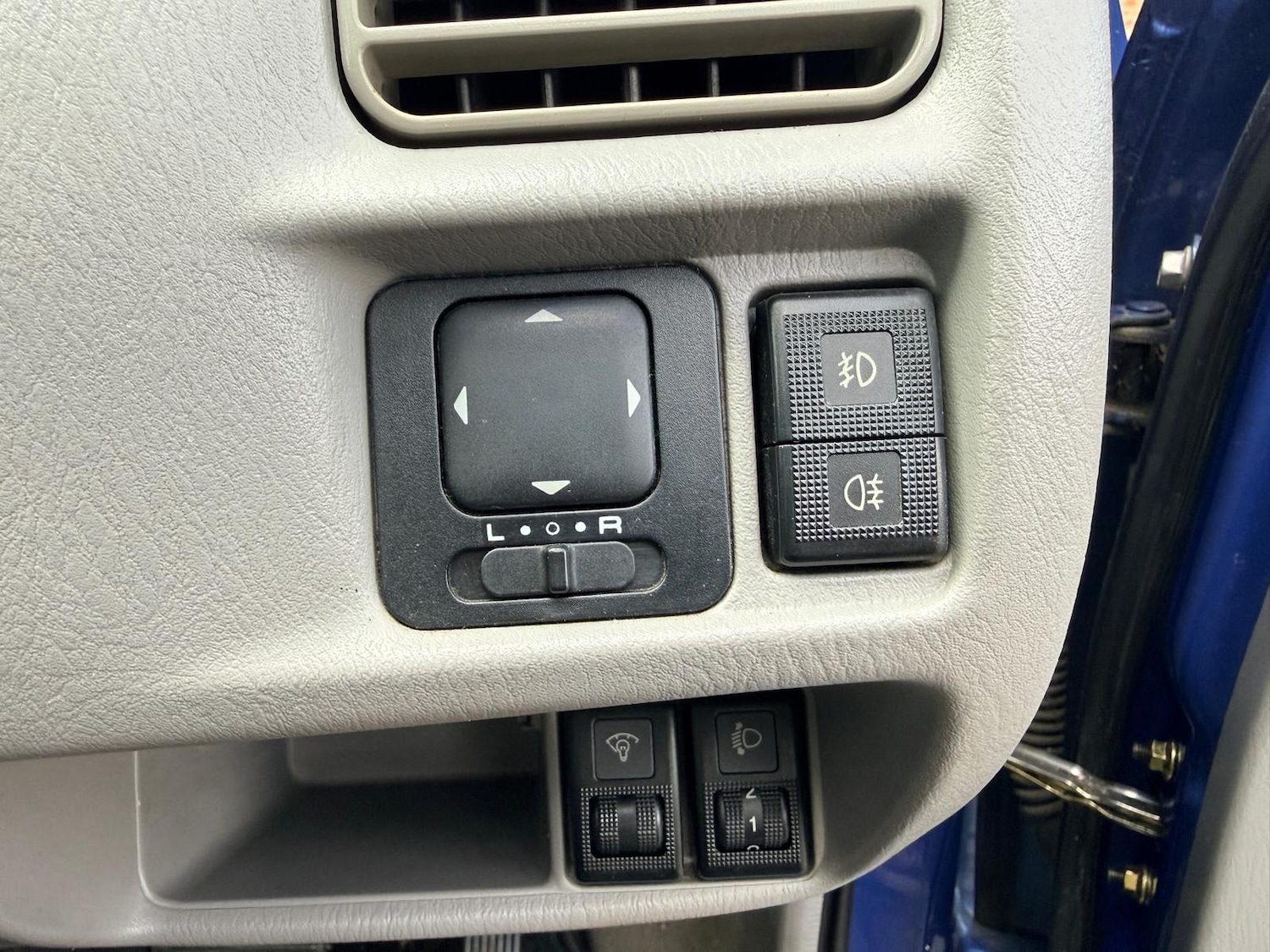 Used Mazda Demio 2000 for sale - 77710734: Photo 44