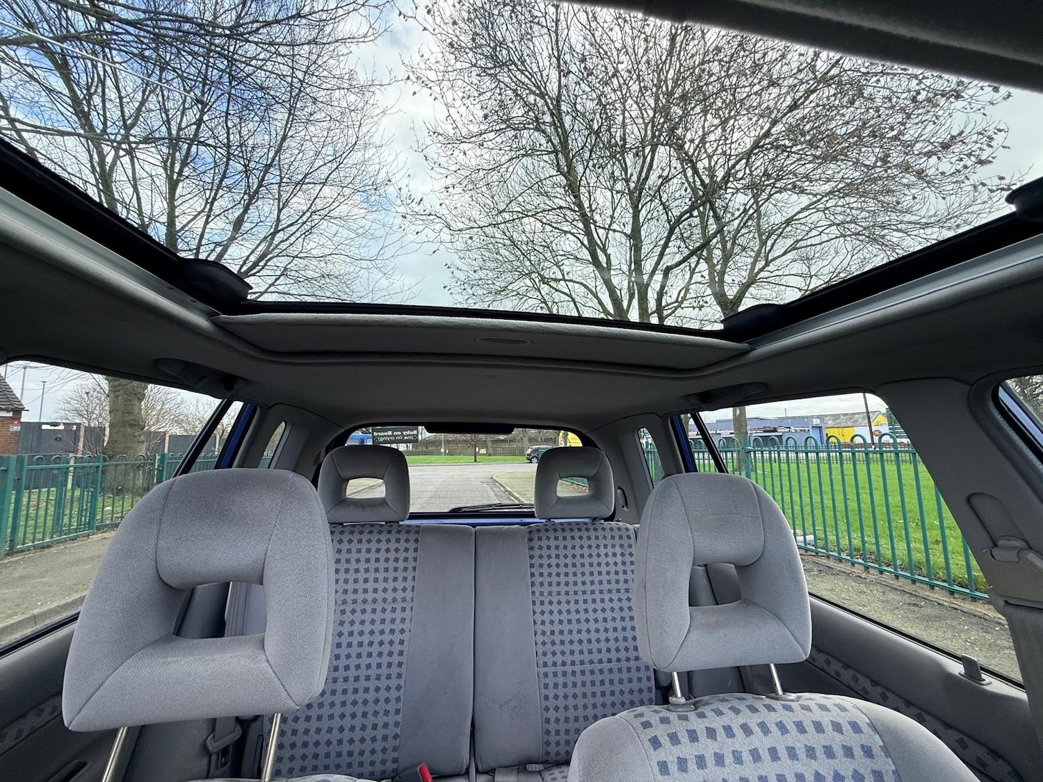 Used Mazda Demio 2000 for sale - 77710734: Photo 47