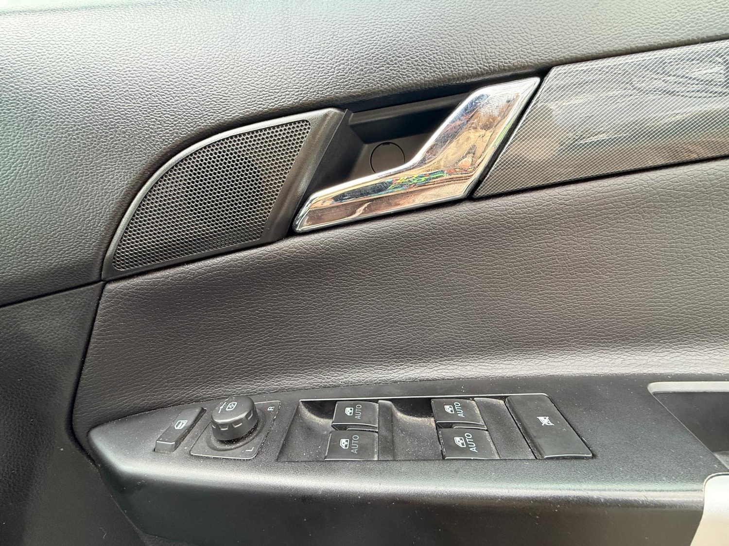 Used Vauxhall Antara 2013 for sale - 77813505: Photo 11