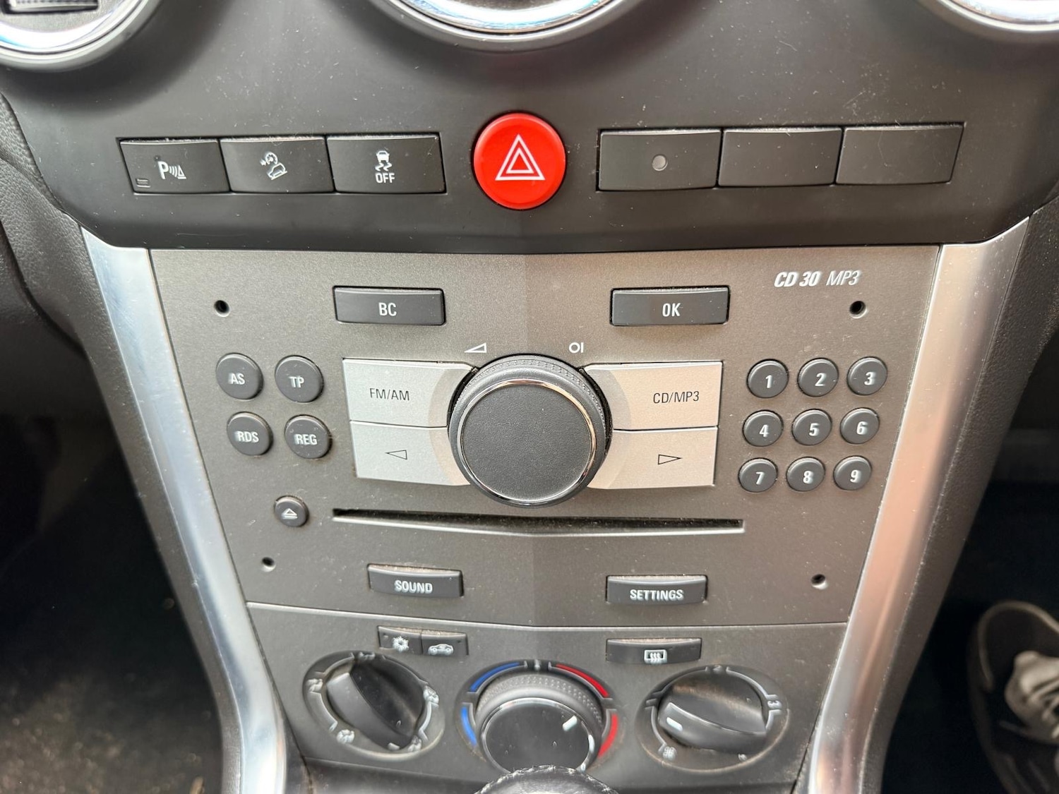 Used Vauxhall Antara 2013 for sale - 77813505: Photo 14