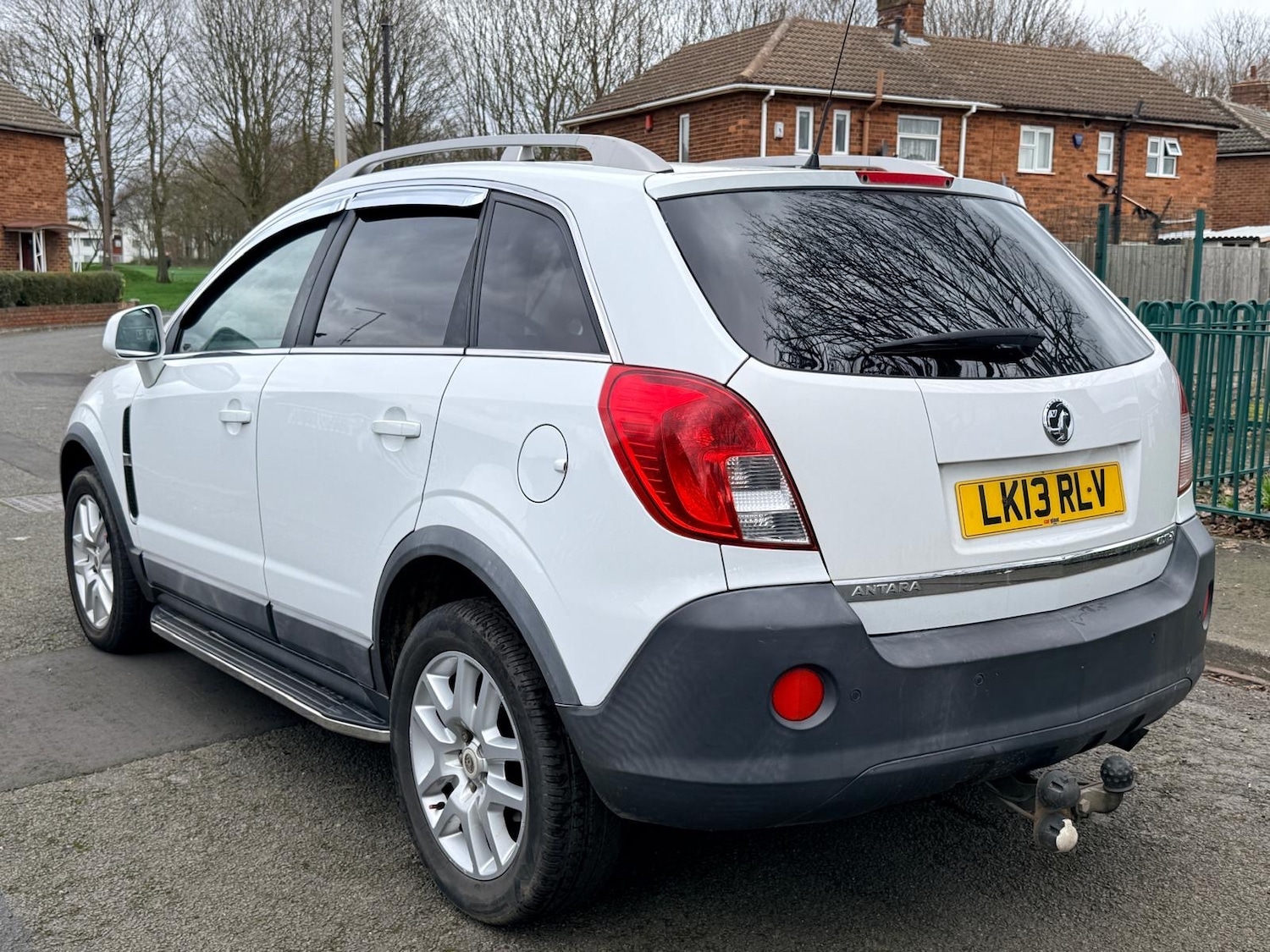 Used Vauxhall Antara 2013 for sale - 77813505: Photo 2