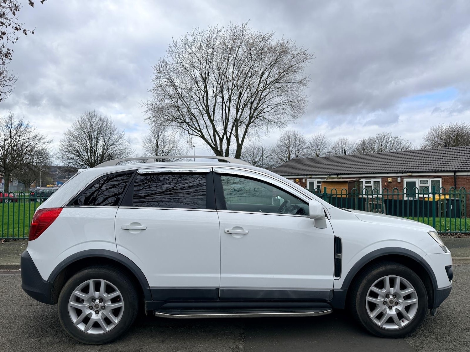 Used Vauxhall Antara 2013 for sale - 77813505: Photo 6