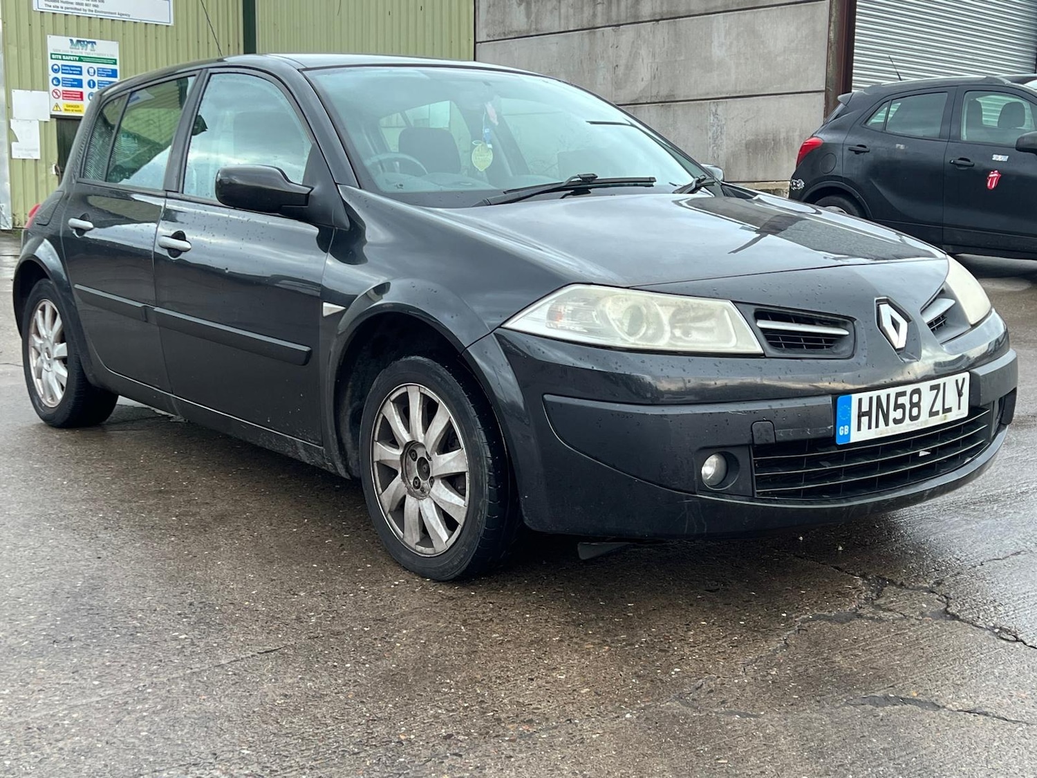 Used Renault Megane 2009 for sale - 77084523: Photo 2