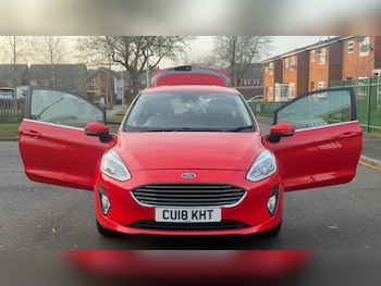 Used Ford Fiesta 2018 for sale - 78131883: Photo