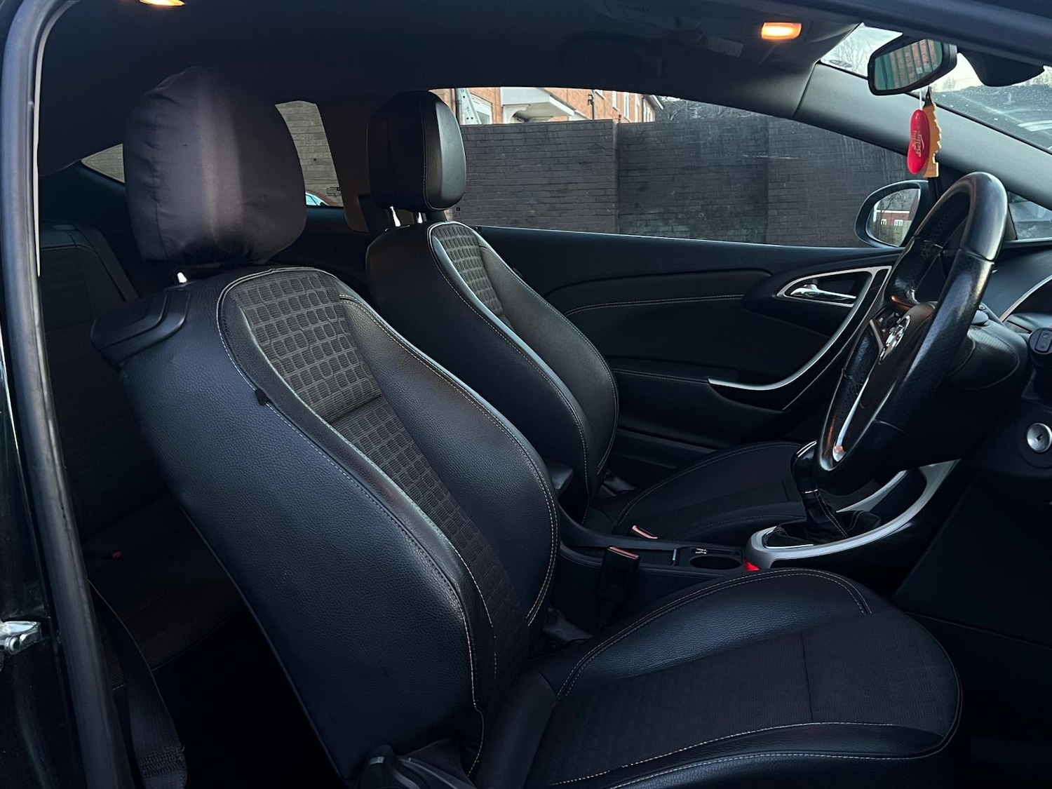 Used Vauxhall Astra GTC 2012 for sale - 76500497: Photo 25