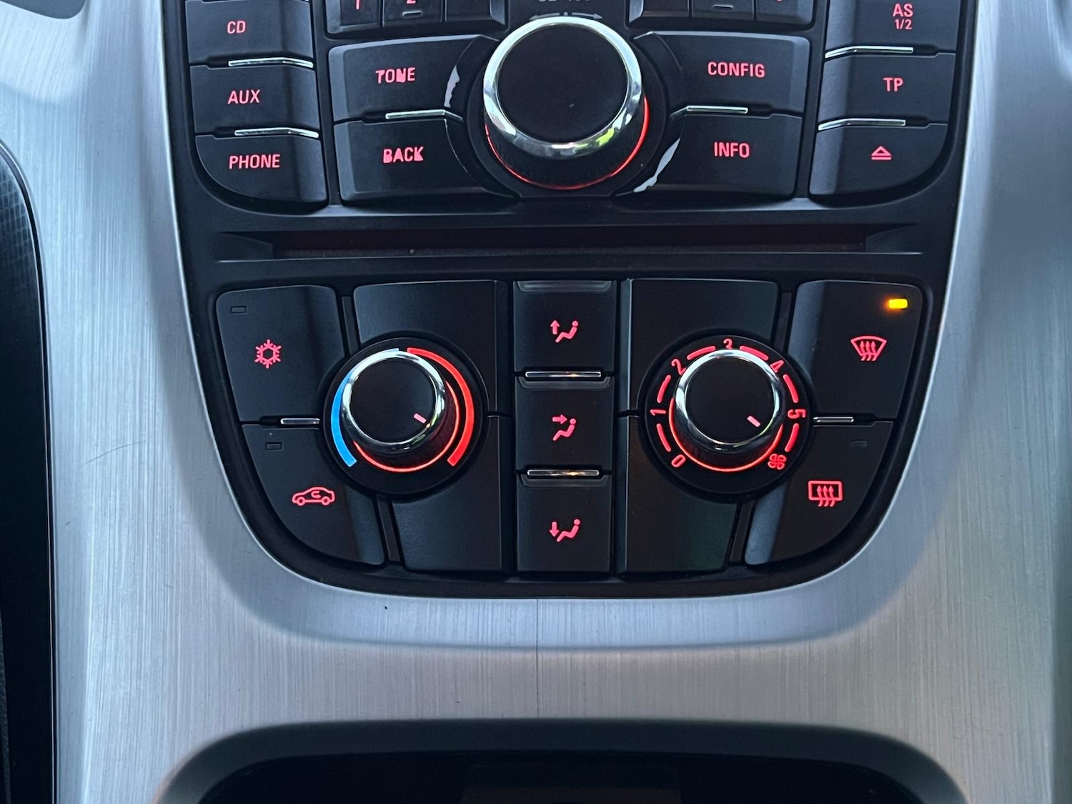 Used Vauxhall Astra GTC 2012 for sale - 76500497: Photo 40