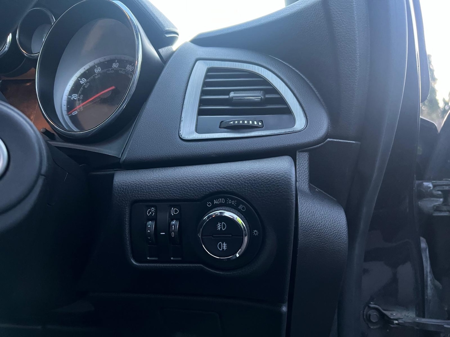 Used Vauxhall Astra GTC 2012 for sale - 76500497: Photo 7