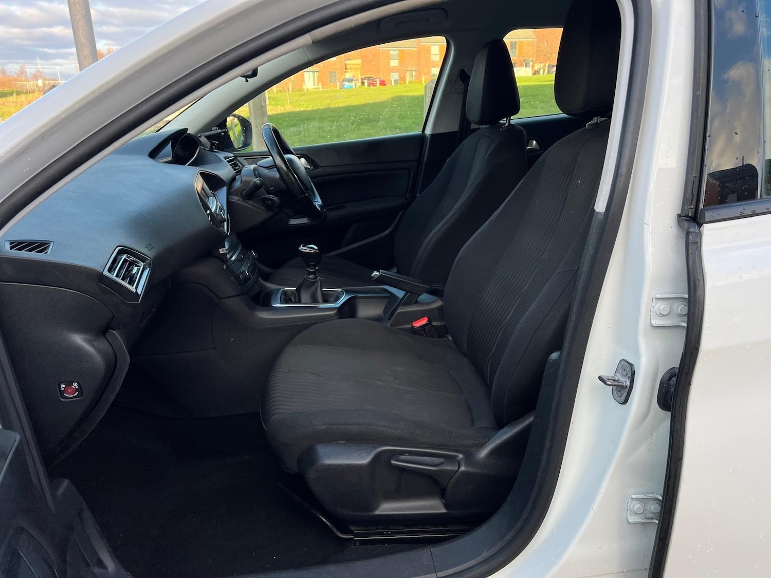 Used Peugeot 308 2020 for sale - 76573810: Photo 25