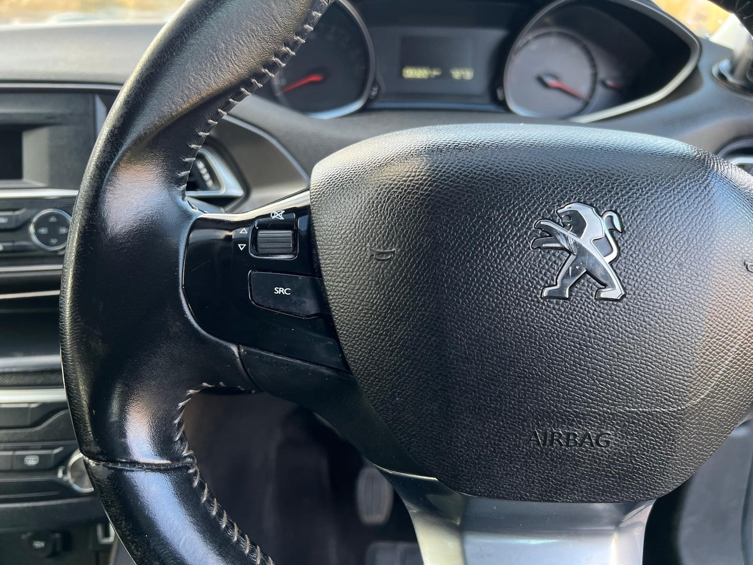 Used Peugeot 308 2020 for sale - 76573810: Photo 29