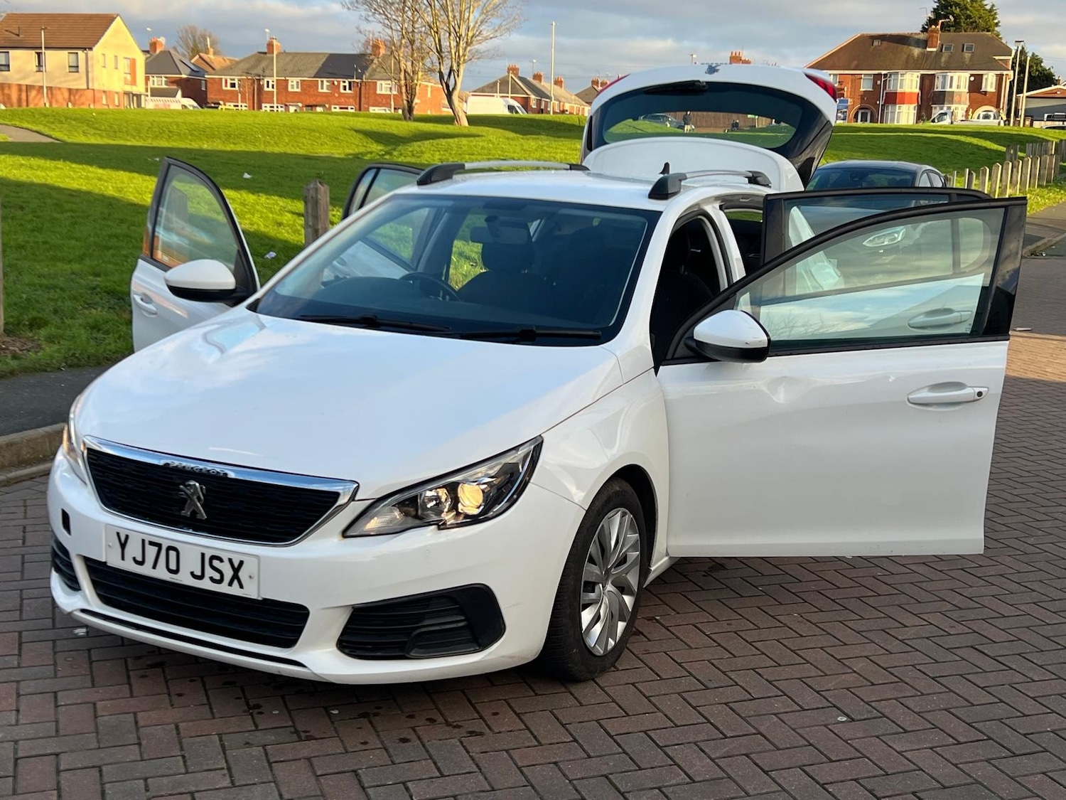 Used Peugeot 308 2020 for sale - 76573810: Photo 39