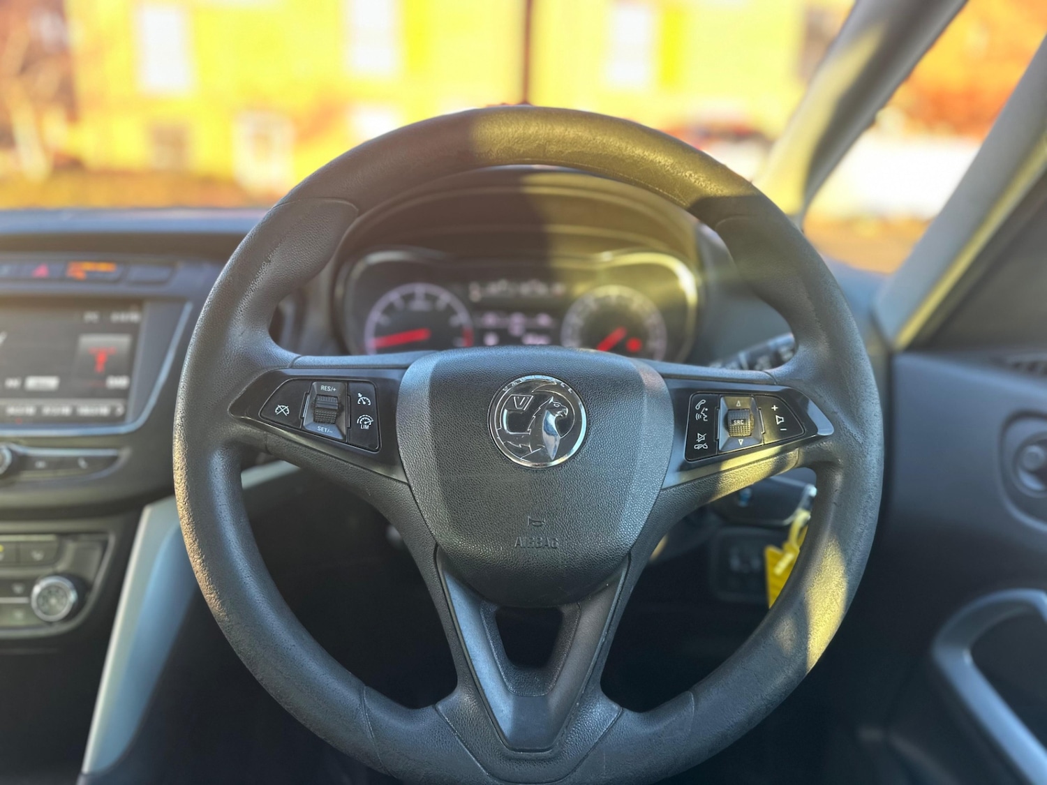 Used Vauxhall Zafira 2017 for sale - 76914010: Photo 31