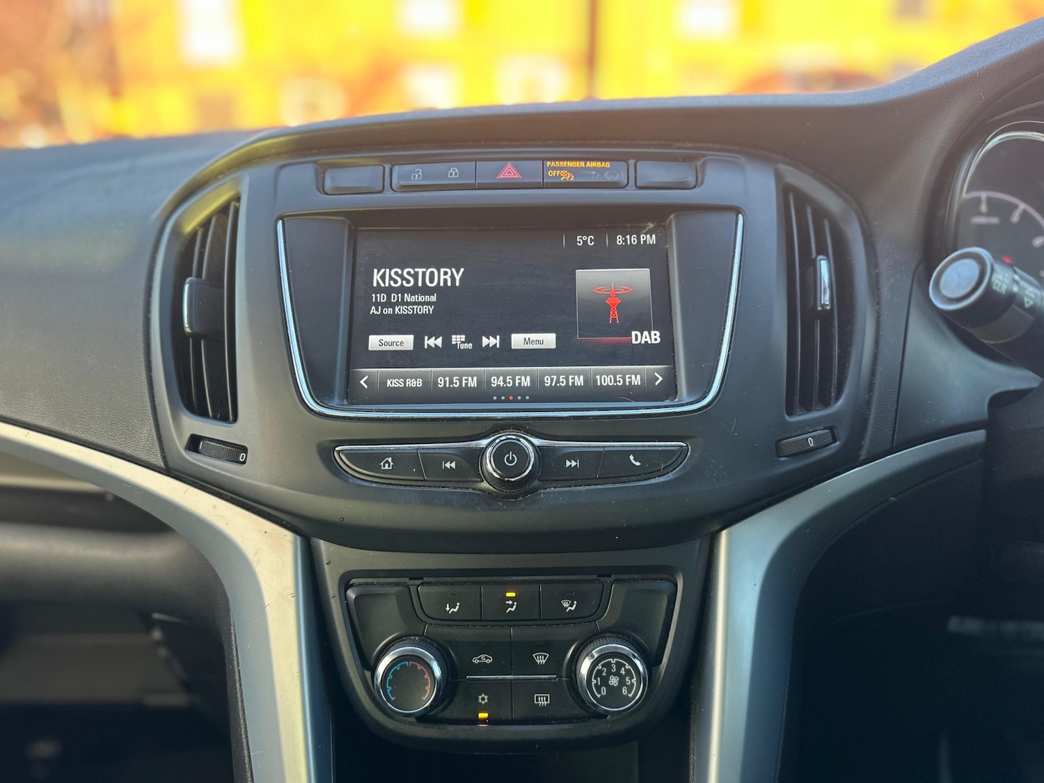 Used Vauxhall Zafira 2017 for sale - 76914010: Photo 32