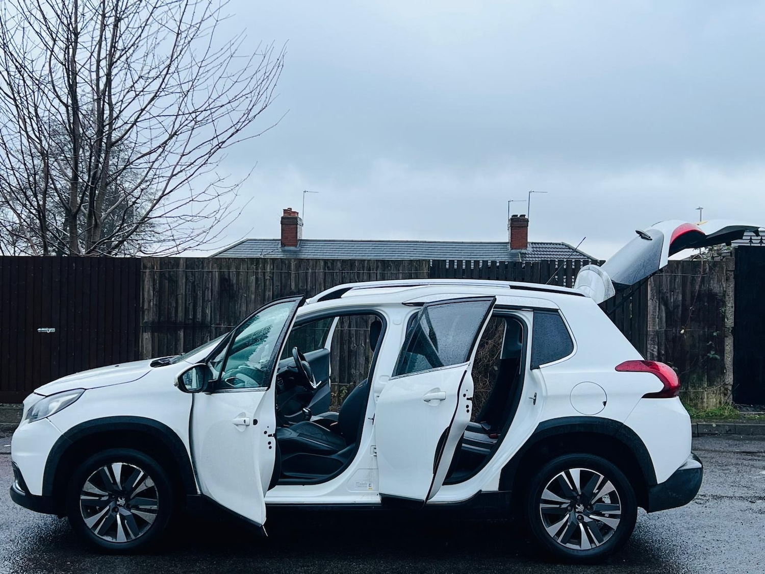 Used Peugeot 2008 2018 for sale - 77551356: Photo 21