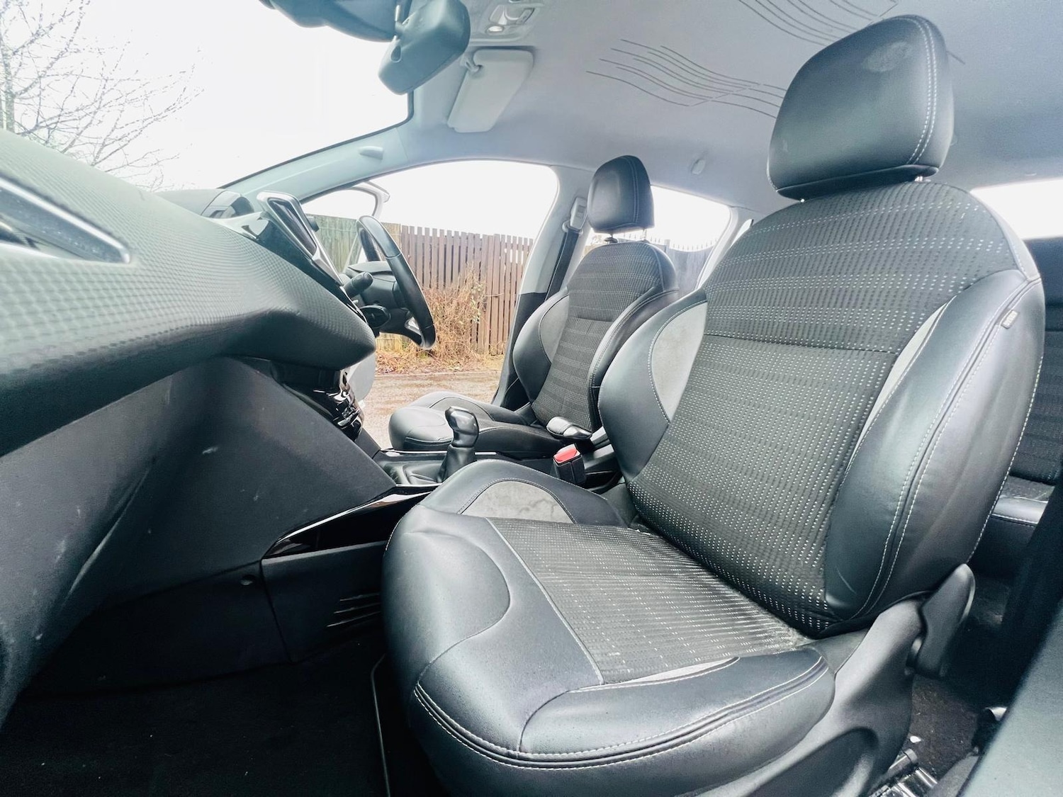 Used Peugeot 2008 2018 for sale - 77551356: Photo 32