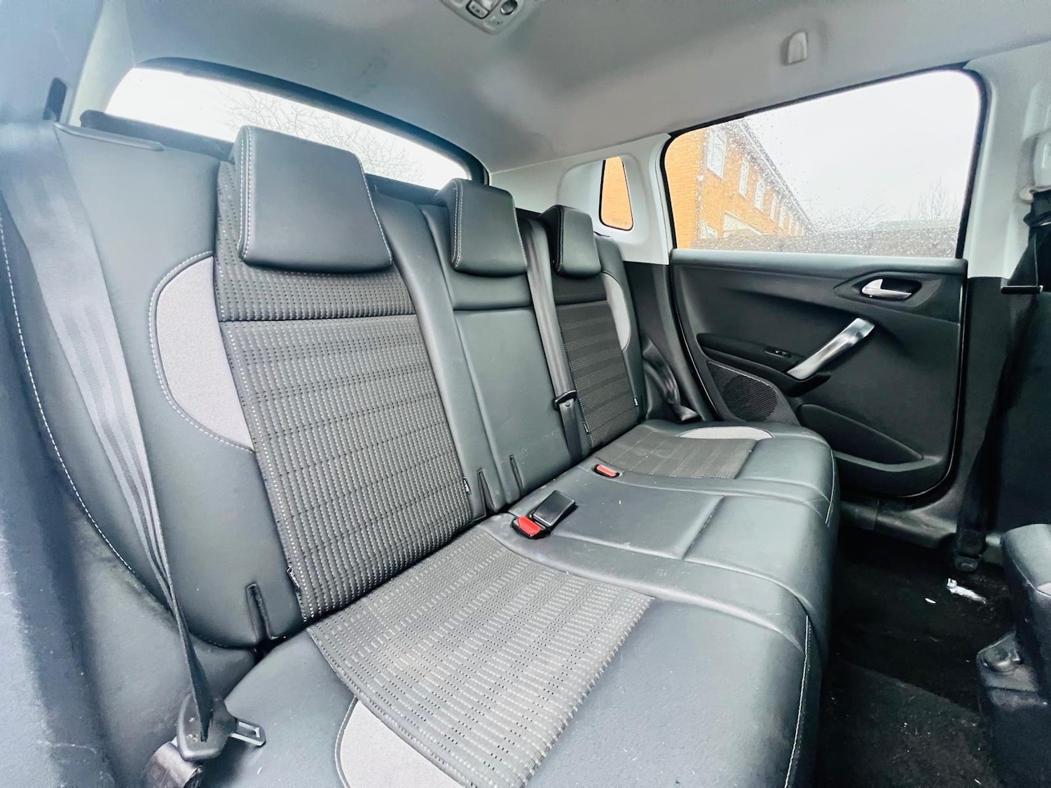 Used Peugeot 2008 2018 for sale - 77551356: Photo 38