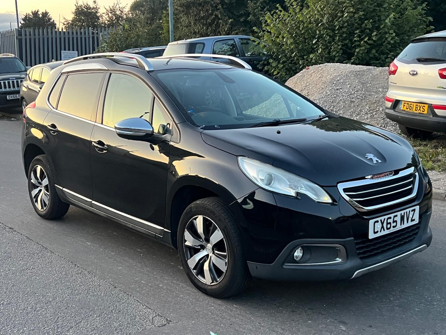 Used Peugeot 2008 2015 for sale - 76176110: Photo 1